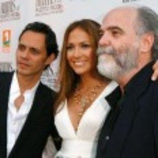 Jennifer-Lopez-1205320742