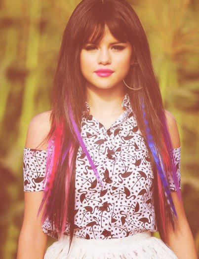 627_152848348185890_128765421_n_large - 0  Selenaaaa xD