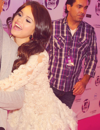 tumblr_m7dhk2rSoB1qh4c68o1_r1_500_large - 0  Selenaaaa xD