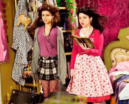 299746_245379722164482_229460823756372_607854_1374409664_n - 0  Selenaaaa xD