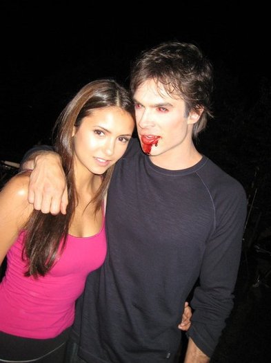 damon elena - the vampire diaries