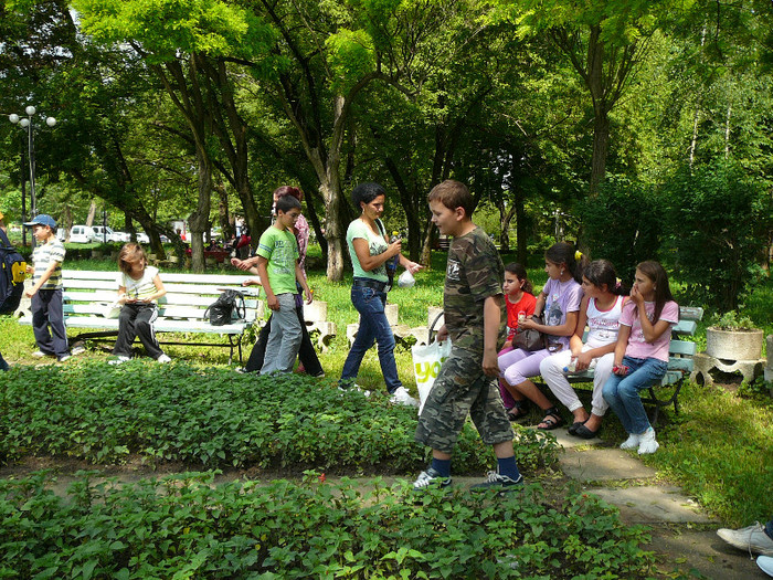 P1270133 - 2011 - Banchet a IV a