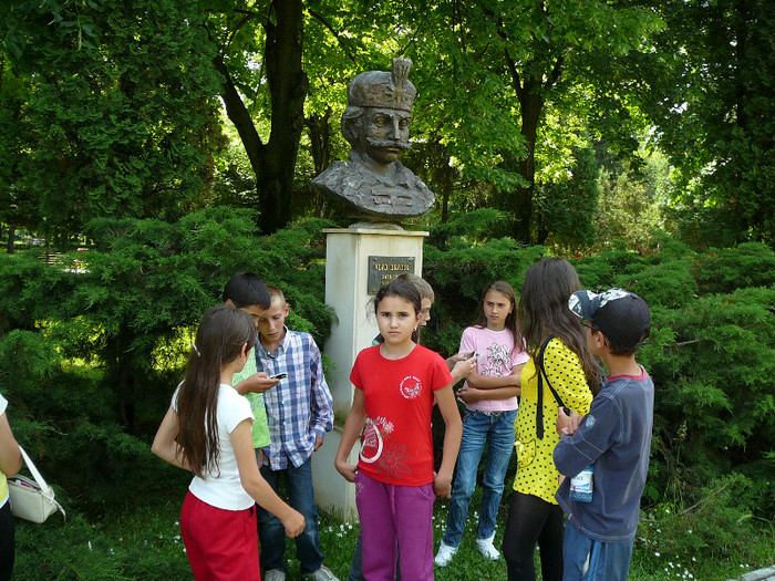 P1270156 - 2011 - Banchet a IV a