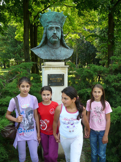 P1270164 - 2011 - Banchet a IV a