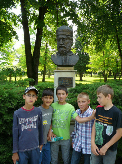 P1270168 - 2011 - Banchet a IV a