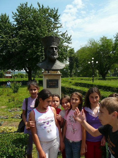 P1270172 - 2011 - Banchet a IV a