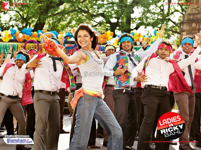 anushka-sharma-wallpaper-45-10x7 - ANUSHKA SHARMA