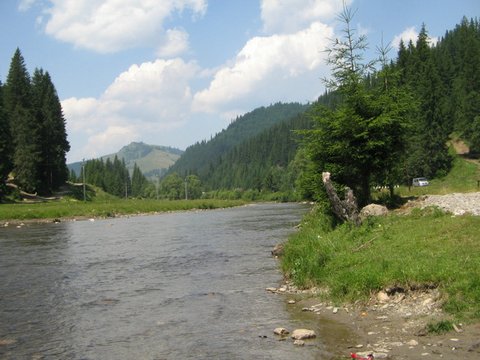 IMG_6575; Râul Bistriţa, după coborârea de pe Pasul Prislop.
