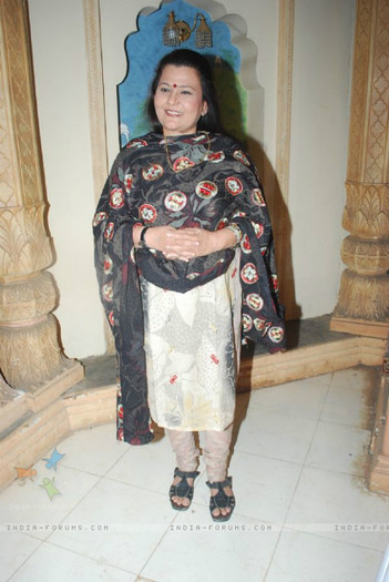 Gopi Daadi - Personaje Yeh Rishta Kya Kehlata Hai