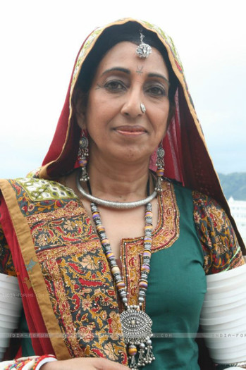 Shankari - Personaje Yeh Rishta Kya Kehlata Hai