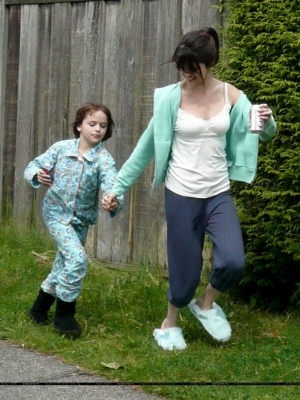 normal_005 - On the Set of Ramona and Beezus in Vancouver - May 28