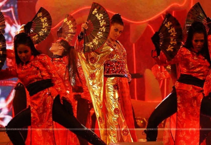 577160_413376638695485_702473035_n