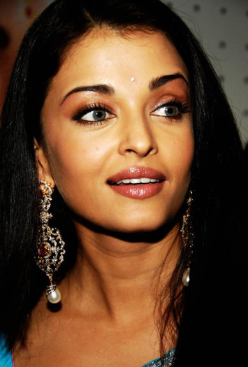 577331_413449568688192_1043526148_n