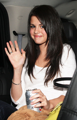 normal_selenafan08 - Arriving at LAX Airport