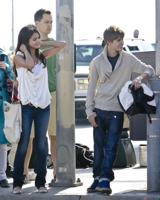 normal_043 - February 6th - Hanging Out at Santa Monica with Justin Beiber