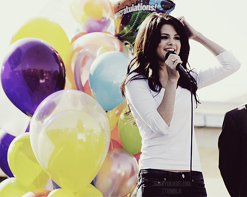 tumblr_lk3oxxQE3C1qe4rlzo1_500_large - Copy - Copy - Copy - 0    Selena Marie Gomez