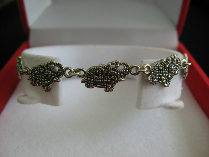 Bratara D810.7#20148980#137,00#20cm#1; pret 137,00 lei
