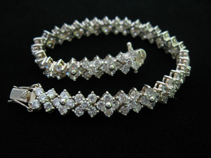 bratara J724.0#20123840#215,00