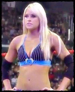 Hai sa intram.*deschide usa care nu era incuiata*