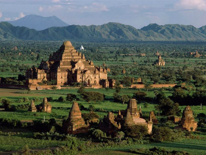 Countryside Pagoda, Bagan, - poze cu cetati