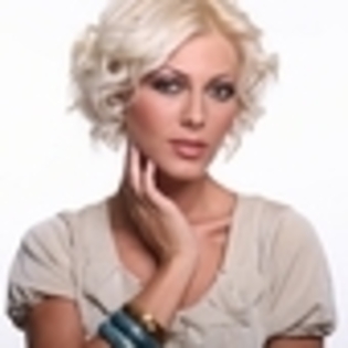 ilinca-vandici-636011l-thumbnail_gallery - Ilinca Vandici