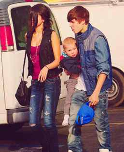 tumblr_lzmakgcNAx1qg60ado6_250_large - 0 Jelenaaa