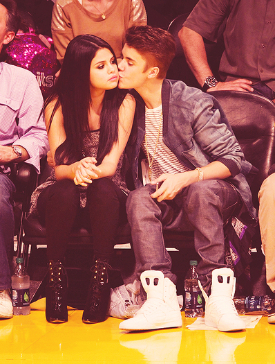 tumblr_m7do1suubQ1qej6m2o1_500_large - 0 Jelenaaa