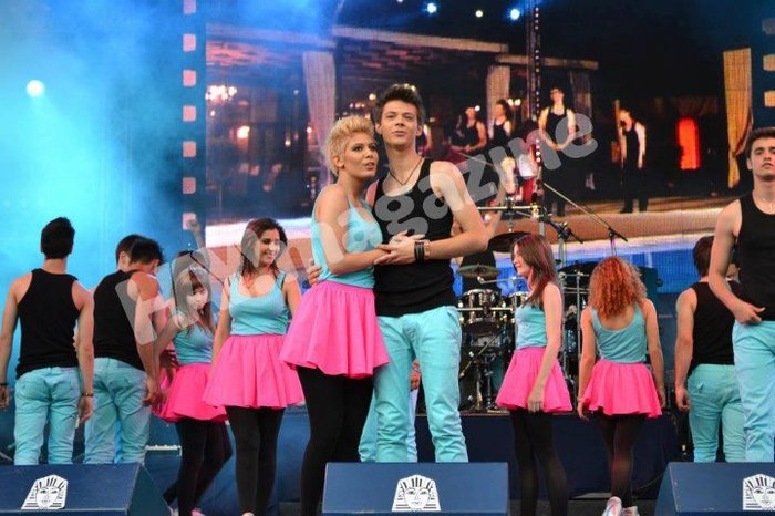 554692_118268241646029_1360169597_n - Concert 3 iunie - Arenele Romane xD