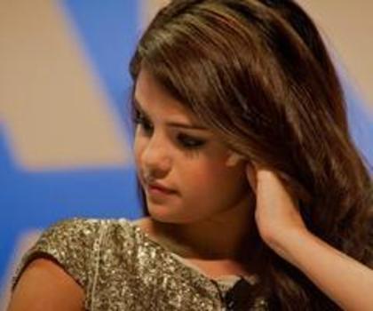 ~Tu Zayn,io Selena |Ce facem?:)) - meow - SEZON 1 EPISOD 1