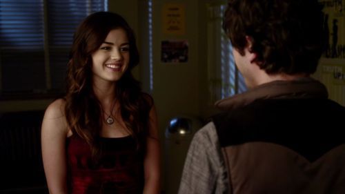 Hei Nina!;;) Sa moara mama,Sell,vino aici speriat-o!*murea de ras*