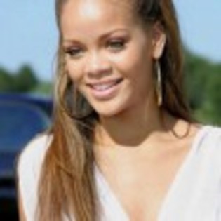 Rihanna_1231024309_0 - Rihanna