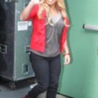 Sabrina_Bryan_1267921558_4 - Sabrina Bryan