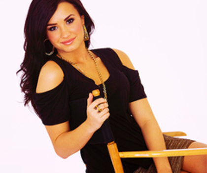 Nu=]]]]]^Fuge cu tigara in mana^=]]]Uuu arde..Auchh=]]]