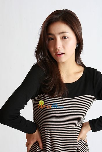 htm_200912171215470201000002010400032-001 - Shin Se Kyung