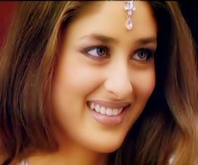 547944_267633666671915_927169773_n