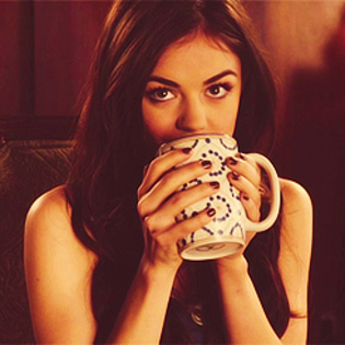 Haideti oameni buni,trezirea!*impusca de cateva ori in tavan*