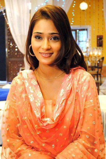 552745_206654702796582_463476372_n