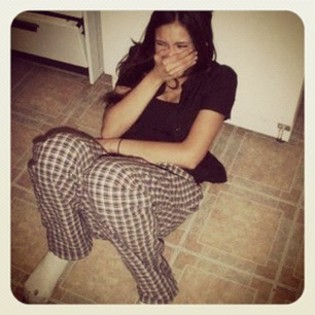 .eu suntt. :* .. ce facetzi?.