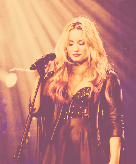 Je cauta ceva shi pleaka. u?;x