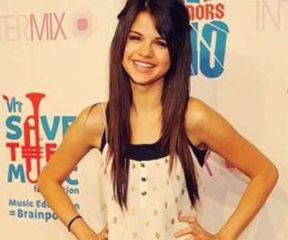 ~aolo..ma uit singura ca nu se poate cu voi:))*pleaca sus*