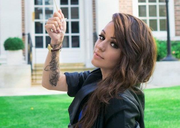 .#.Yo fake bne.`:>Thu?:*[hug].