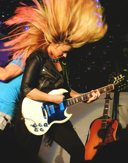 More in the Love,Love..More in the Love:xCineva?:X