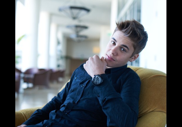 ~x~ Incerc sa ma mentin..--treaz--:]]whatever..tu dc ai baut atat?:-w:]]~x~