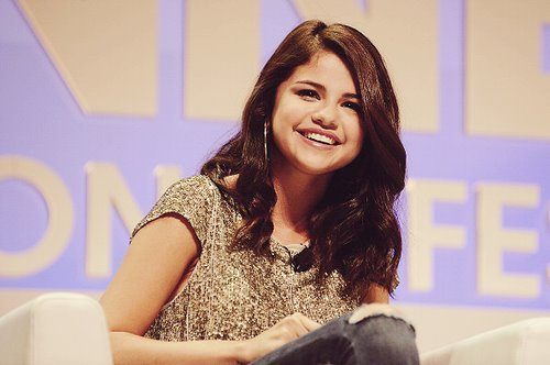 hai mah..nu te supara*kiss pe obraz*Normal ca imi pasa de tn,dar st asa de beata incat nu mai stiu c