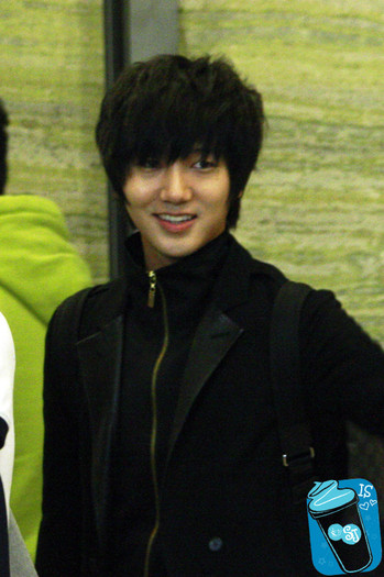 Dar,nu ma pot abtine...=]]]]]]]]