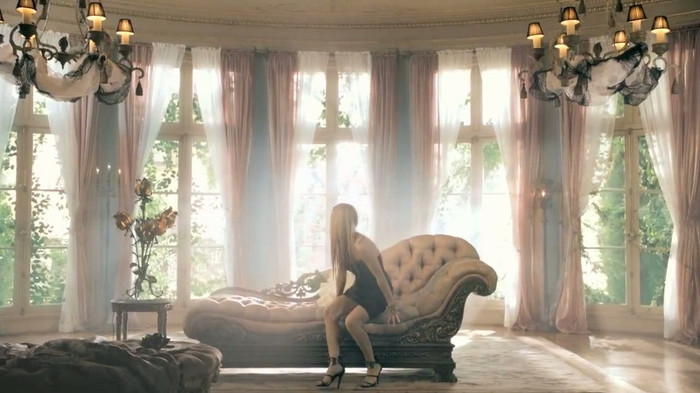 Avril Lavigne Wild Rose TV Commercial - OFFICIAL 019 - WILD ROSE - Official TV Commercial - Captures by me