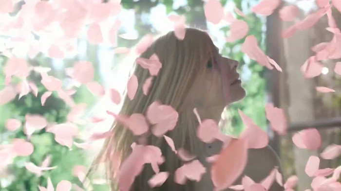 Avril Lavigne Wild Rose TV Commercial - OFFICIAL 044