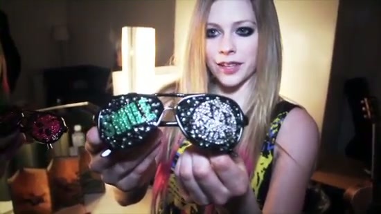 Rad New Shades 141 - Rad New Shades - WTH TV - Screen Captures by me