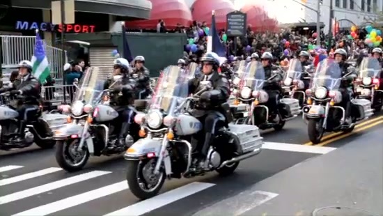 Avril Lavigne Macy's Day Parade 047