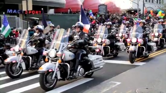 Avril Lavigne Macy's Day Parade 049